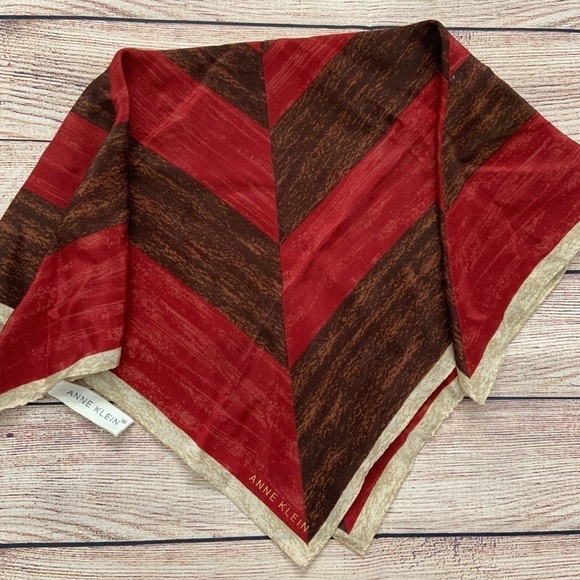 Anne Klein Vintage Silk scarf - Picture 1 of 4